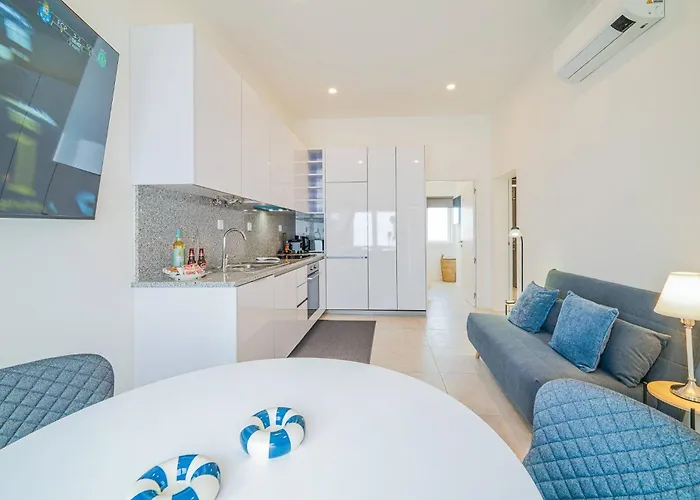 Maria Sardinha By Mtphomes *